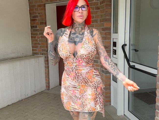 Perverse MILF von nebenan..FREIFICK für Tobias (18 )